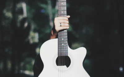 L’évolution de la musique à travers les décennies : Un voyage mélodique en 10 mouvements